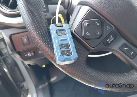 2022 Toyota Tacoma Trd Sport z USA, uszkodzony, nr VIN 3TYDZ5BNXNT015367